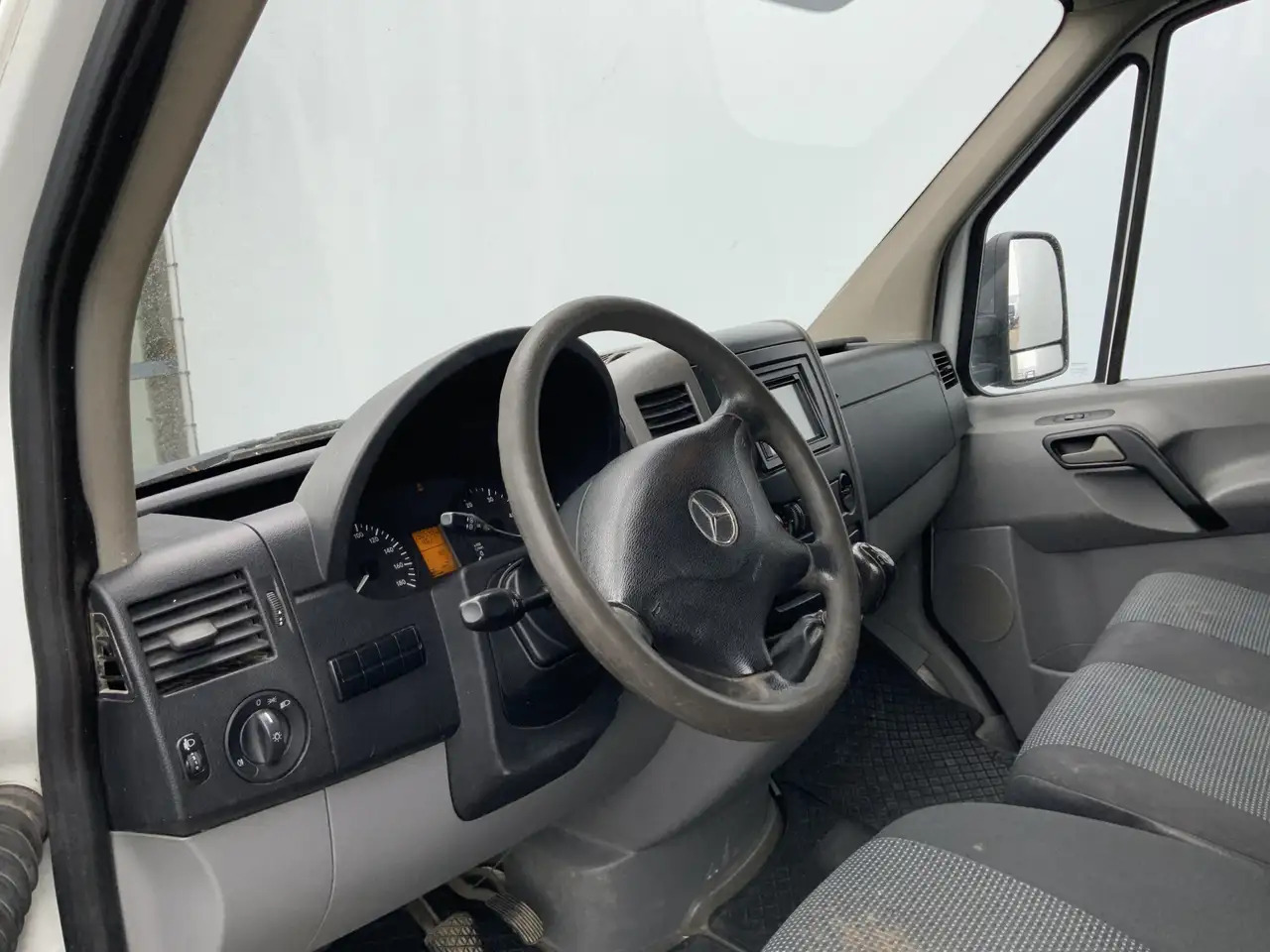 Mercedes-Benz Sprinter 513 2.2 CDI 432 Meubelbak & Deuren 3 Zits Cruise T - Фургон с закрытым кузовом: фото 5 Mercedes-Benz Sprinter 513 2.2 CDI 432 Meubelbak & Deuren 3 Zits Cruise T - Фургон с закрытым кузовом: фото 5