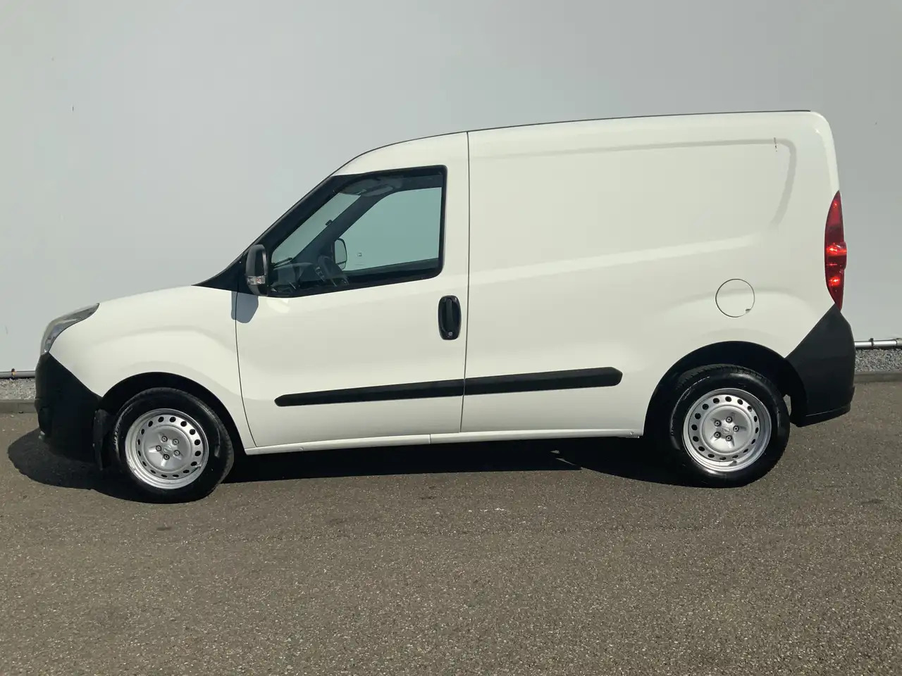 Opel Combo 1.3 CDTi L1H1 EXPORT ecoFLEX Edition Airco Trekhaa - Легковой фургон: фото 3 Opel Combo 1.3 CDTi L1H1 EXPORT ecoFLEX Edition Airco Trekhaa - Легковой фургон: фото 3