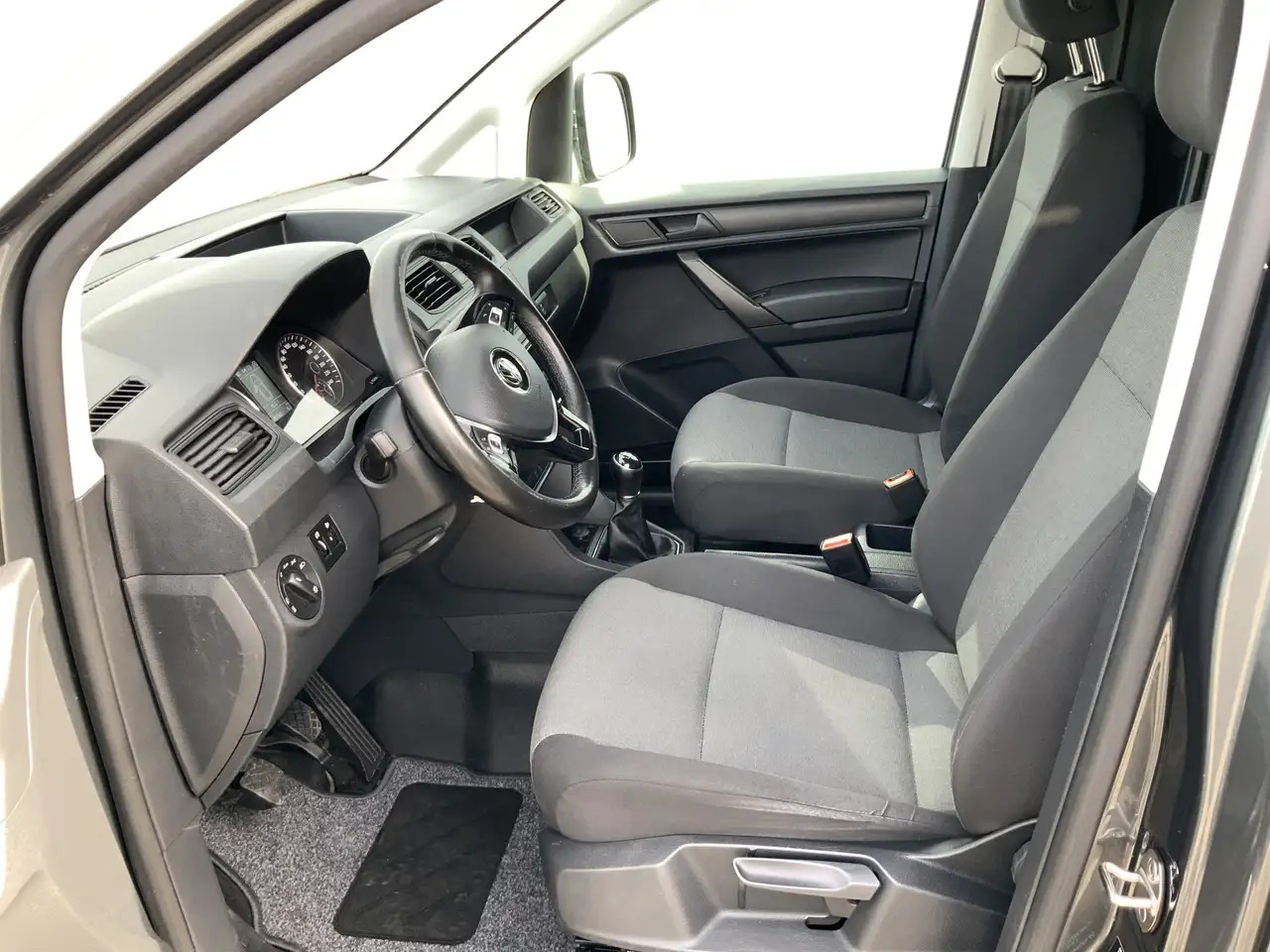 Volkswagen Caddy 2.0 TDI L2H1 BMT Maxi Exclusive Edtion Airco Navi - Легковой фургон: фото 4 Volkswagen Caddy 2.0 TDI L2H1 BMT Maxi Exclusive Edtion Airco Navi - Легковой фургон: фото 4