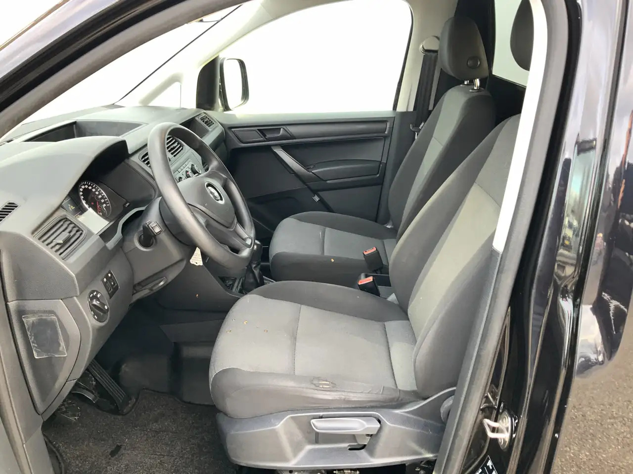 Volkswagen Caddy 2.0 TDI L2H1 BMT Maxi Highline Maxi Rond Om Schade - Легковой фургон: фото 4 Volkswagen Caddy 2.0 TDI L2H1 BMT Maxi Highline Maxi Rond Om Schade - Легковой фургон: фото 4