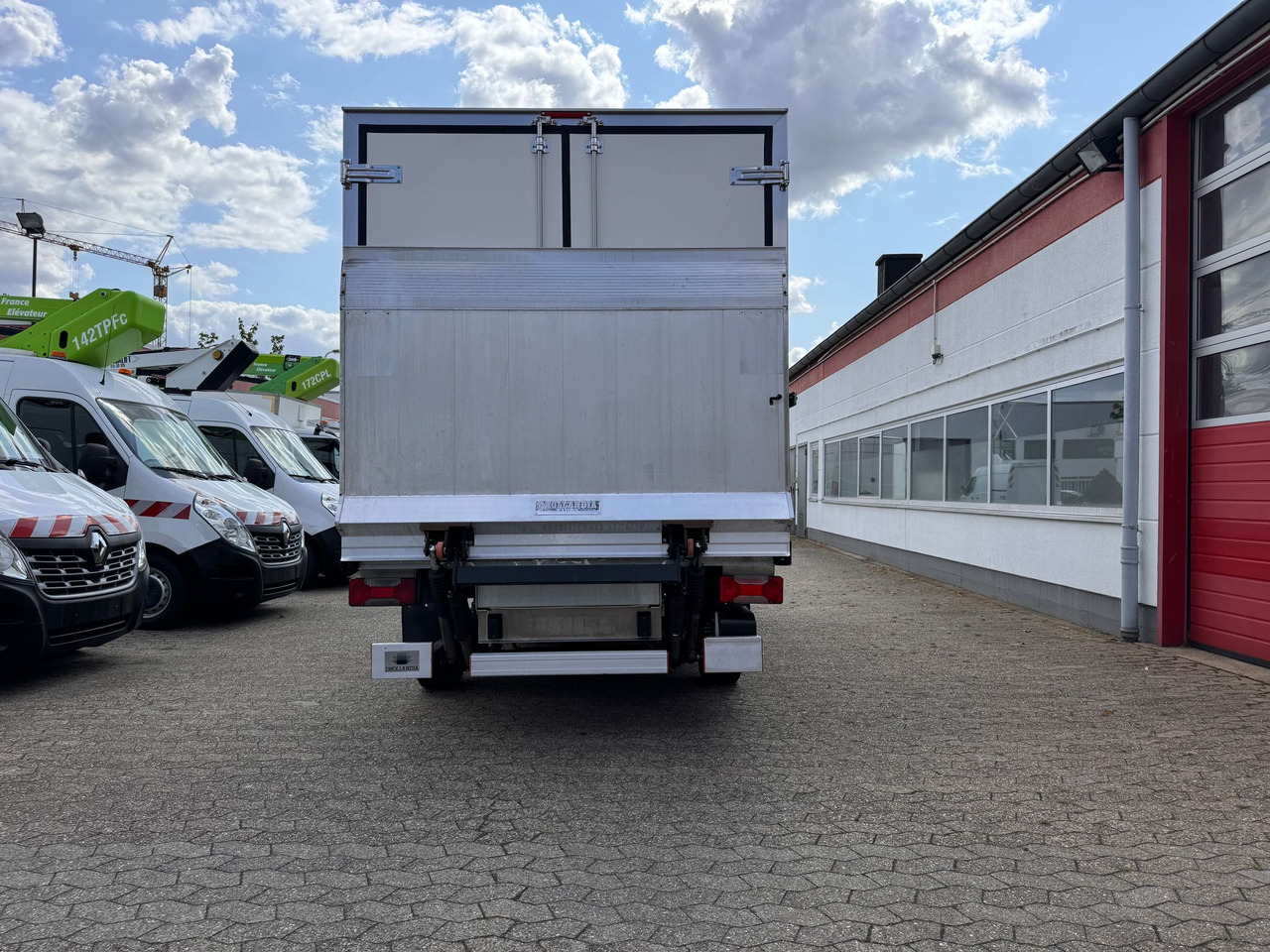 IVECO Daily 35S14 Tiefkühlkoffer Carrier Pulsor 350 LBW EURO 6 - Фургон-рефрижератор: фото 5 IVECO Daily 35S14 Tiefkühlkoffer Carrier Pulsor 350 LBW EURO 6 - Фургон-рефрижератор: фото 5