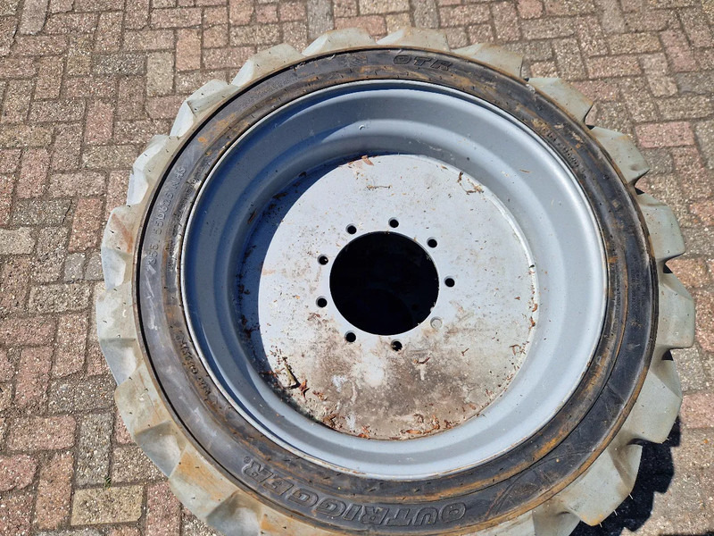 Onbekend 3x nieuwe OUTRIGGER volgeschuimde hoogwerkerband met velg - Шина: фото 4 Onbekend 3x nieuwe OUTRIGGER volgeschuimde hoogwerkerband met velg - Шина: фото 4