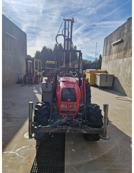 Onbekend Valpadana 1550 4x4 drilling tractor - Буровая машина: фото 4 Onbekend Valpadana 1550 4x4 drilling tractor - Буровая машина: фото 4