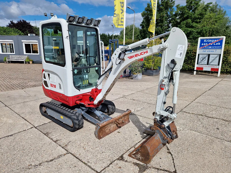 Takeuchi TB216 met 2089 uur - Мини-экскаватор: фото 2 Takeuchi TB216 met 2089 uur - Мини-экскаватор: фото 2