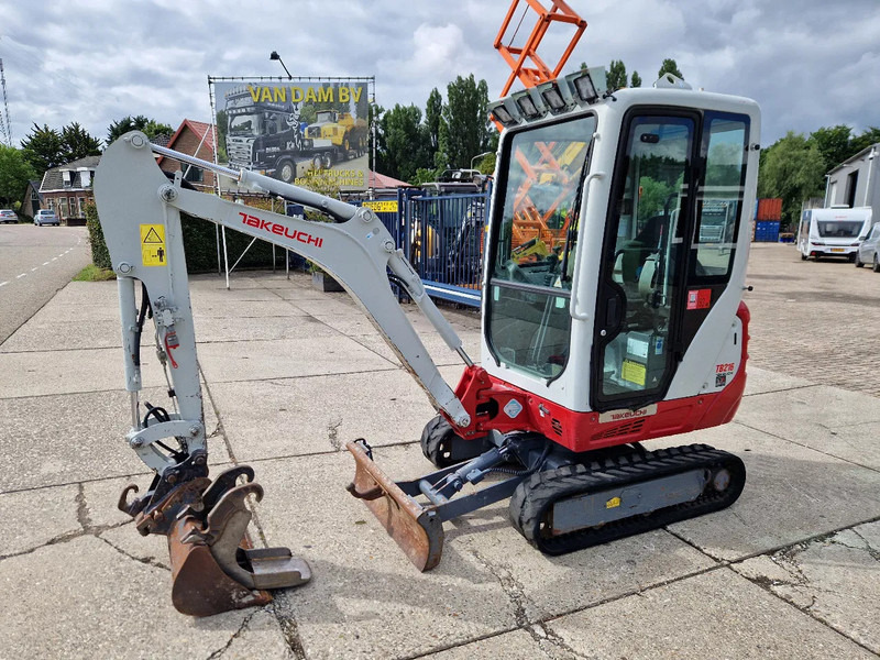 Мини-экскаватор Takeuchi TB216 met 2089 uur: фото 1