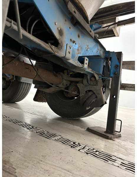 D-Tec Tank* - Полуприцеп-цистерна: фото 4 D-Tec Tank* - Полуприцеп-цистерна: фото 4