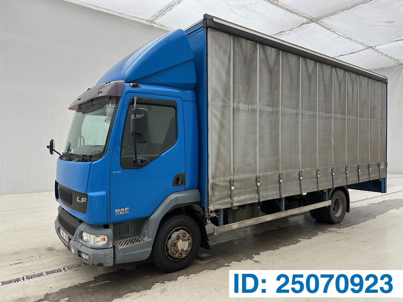DAF LF45.150 - Тентованный грузовик: фото 1 DAF LF45.150 - Тентованный грузовик: фото 1