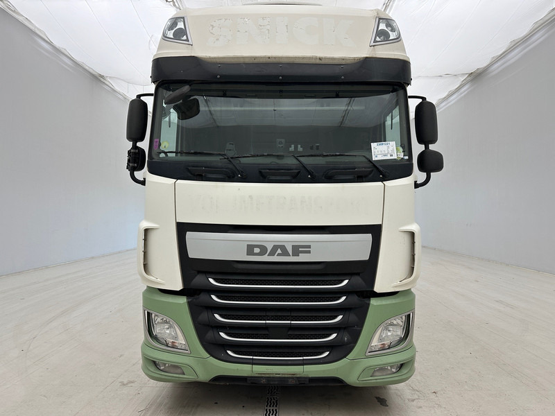 DAF XF 460 Super Space Cab - Тентованный грузовик: фото 2 DAF XF 460 Super Space Cab - Тентованный грузовик: фото 2