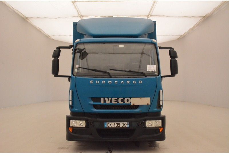 Iveco Eurocargo 120E18 - Грузовик с закрытым кузовом: фото 2 Iveco Eurocargo 120E18 - Грузовик с закрытым кузовом: фото 2