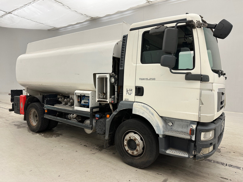 MAN TGM 15.250 - Грузовик-цистерна: фото 3 MAN TGM 15.250 - Грузовик-цистерна: фото 3