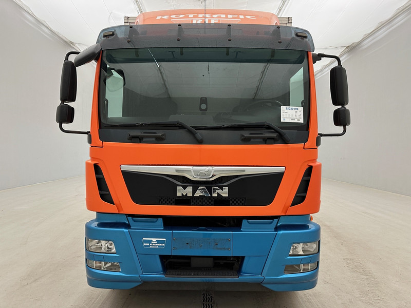 MAN TGM 18.290 - Грузовик с закрытым кузовом: фото 2 MAN TGM 18.290 - Грузовик с закрытым кузовом: фото 2