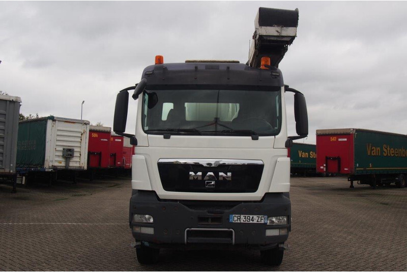 MAN TGS 32.400 - 8x4 - Автобетоносмеситель: фото 2 MAN TGS 32.400 - 8x4 - Автобетоносмеситель: фото 2
