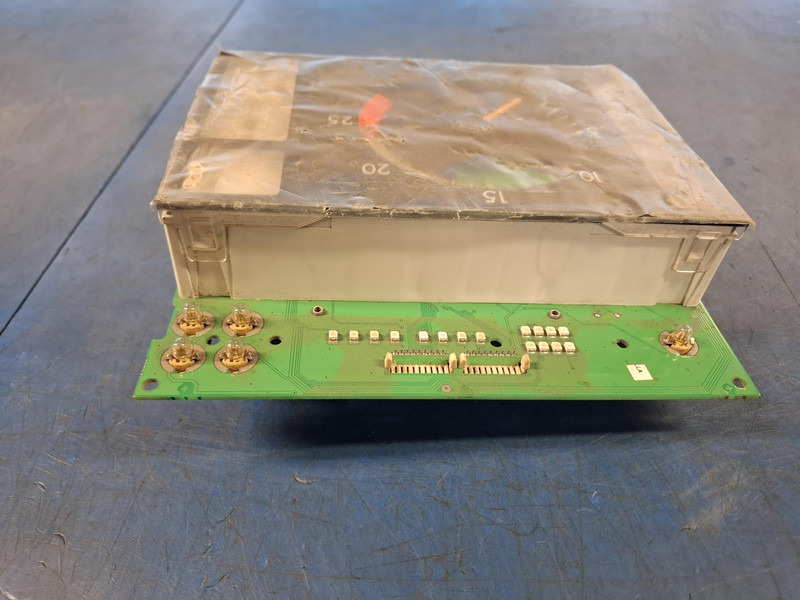 Mercedes-Benz A0004465521 Toerenteller A0004465521 - Приборная панель для Грузовиков: фото 3 Mercedes-Benz A0004465521 Toerenteller A0004465521 - Приборная панель для Грузовиков: фото 3