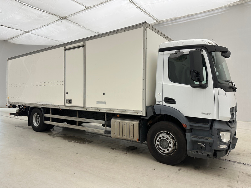 Mercedes-Benz Antos 1827 - Грузовик с закрытым кузовом: фото 3 Mercedes-Benz Antos 1827 - Грузовик с закрытым кузовом: фото 3
