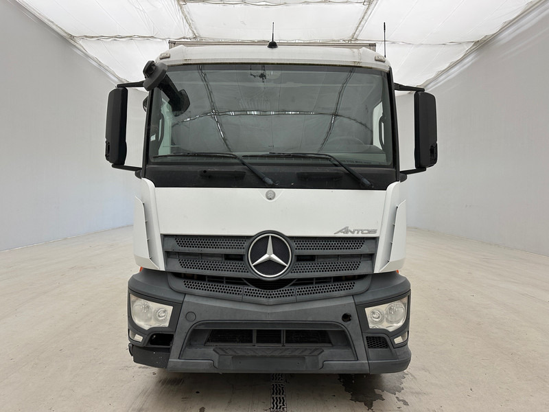 Mercedes-Benz Antos 1827 - Грузовик с закрытым кузовом: фото 2 Mercedes-Benz Antos 1827 - Грузовик с закрытым кузовом: фото 2