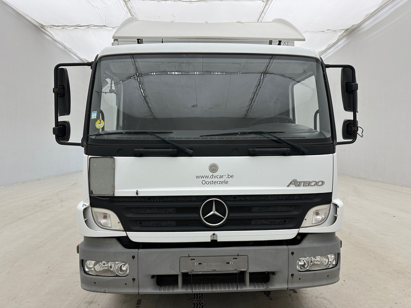 Mercedes-Benz Atego 1218 - Грузовик с закрытым кузовом: фото 2 Mercedes-Benz Atego 1218 - Грузовик с закрытым кузовом: фото 2
