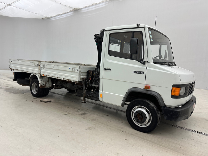 Mercedes-Benz Ecoliner 609D - Грузовик бортовой/ Платформа, Автоманипулятор: фото 4 Mercedes-Benz Ecoliner 609D - Грузовик бортовой/ Платформа, Автоманипулятор: фото 4