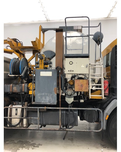Renault Premium 340 Asphalt Distributor Bitumen Sprayer - Гудронатор: фото 4 Renault Premium 340 Asphalt Distributor Bitumen Sprayer - Гудронатор: фото 4