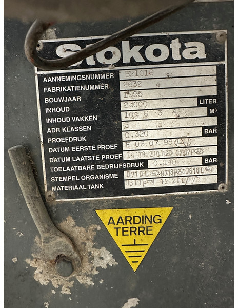 Полуприцеп-цистерна Stokota Tank 23000 L: фото 9 Полуприцеп-цистерна Stokota Tank 23000 L: фото 9