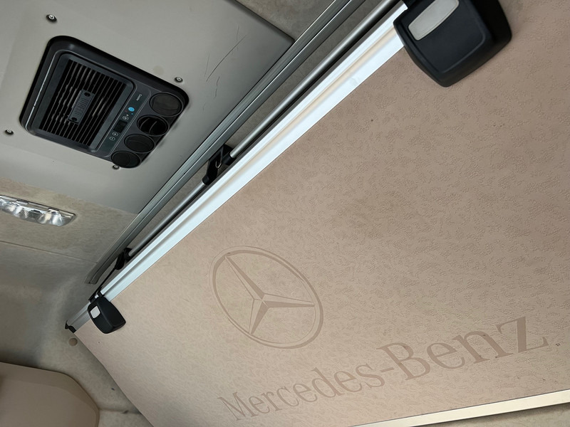 Тягач Mercedes-Benz Actros 1845 BigSpace: фото 11