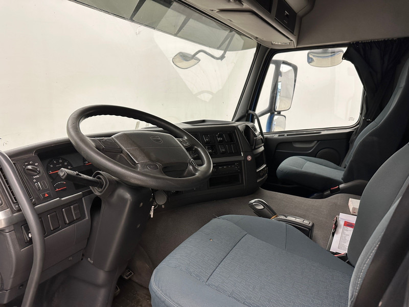 Volvo FM 370 + Renders Tautliner X-steering - Тягач: фото 4 Volvo FM 370 + Renders Tautliner X-steering - Тягач: фото 4