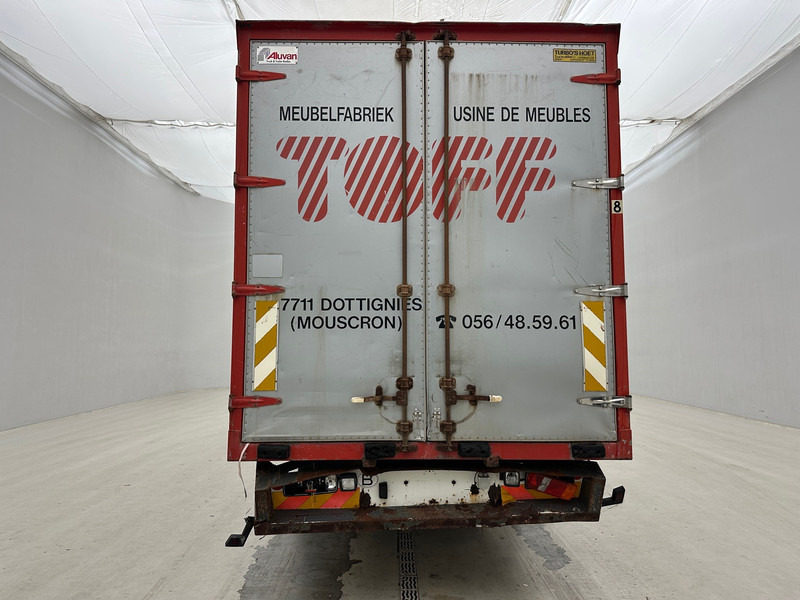 Volvo FL 220 - Грузовик-контейнеровоз/ Сменный кузов: фото 5 Volvo FL 220 - Грузовик-контейнеровоз/ Сменный кузов: фото 5