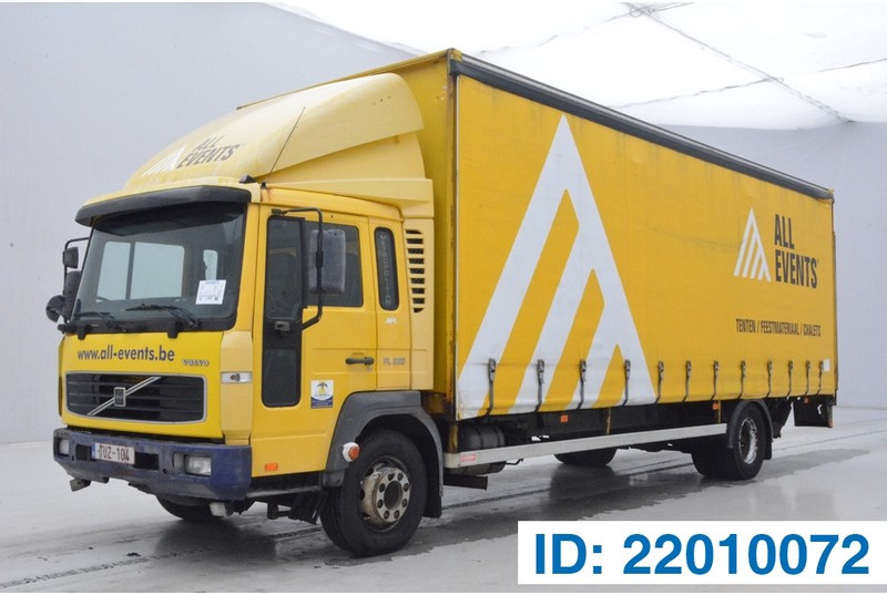 Volvo FL 220 - Тентованный грузовик: фото 1 Volvo FL 220 - Тентованный грузовик: фото 1