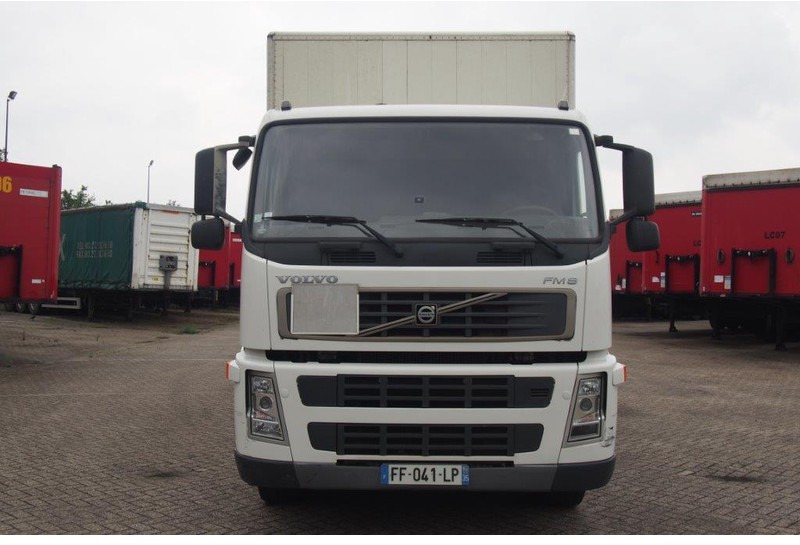 Volvo FM9.260* - Грузовик с закрытым кузовом: фото 2 Volvo FM9.260* - Грузовик с закрытым кузовом: фото 2