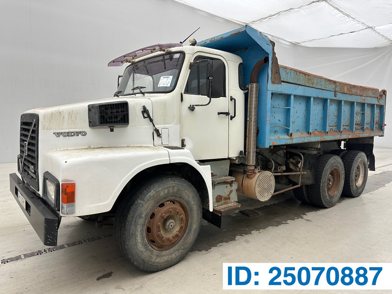 Volvo N10.320 - 6x4 - Самосвал: фото 1 Volvo N10.320 - 6x4 - Самосвал: фото 1