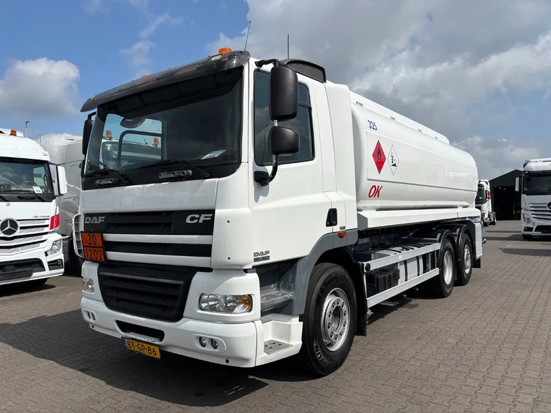 DAF CF 85.360 6X2 Euro 5 21300 Liter Fueltank - Грузовик-цистерна: фото 1 DAF CF 85.360 6X2 Euro 5 21300 Liter Fueltank - Грузовик-цистерна: фото 1