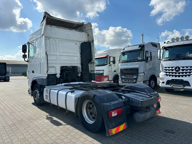DAF XF 460 Spacecab Euro 6 - Тягач: фото 3 DAF XF 460 Spacecab Euro 6 - Тягач: фото 3