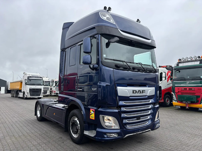 DAF XF 530 Super Spacecab Euro 6 - Тягач: фото 2 DAF XF 530 Super Spacecab Euro 6 - Тягач: фото 2