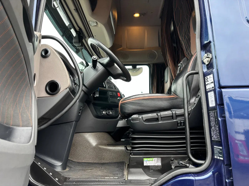 DAF XF 530 Super Spacecab Euro 6 - Тягач: фото 5 DAF XF 530 Super Spacecab Euro 6 - Тягач: фото 5