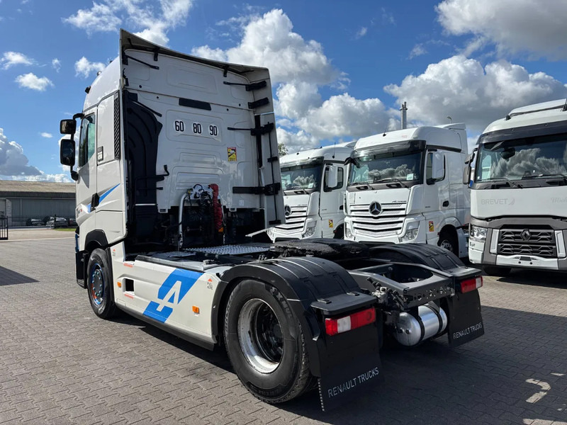 Renault T520 Euro 6 High Retarder Alpine Edition Limitee NO: 33/99 - Тягач: фото 3 Renault T520 Euro 6 High Retarder Alpine Edition Limitee NO: 33/99 - Тягач: фото 3