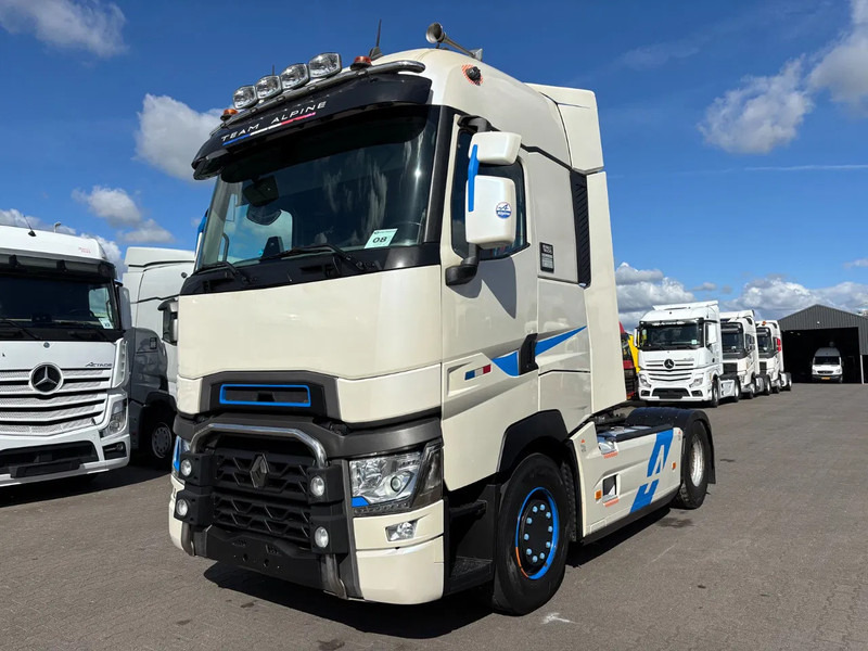 Renault T520 Euro 6 High Retarder Alpine Edition Limitee NO: 33/99 - Тягач: фото 1 Renault T520 Euro 6 High Retarder Alpine Edition Limitee NO: 33/99 - Тягач: фото 1