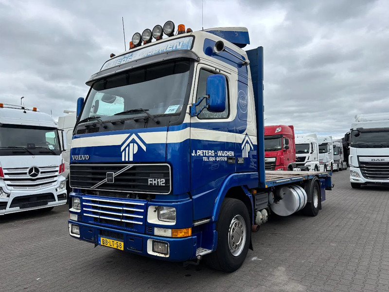 Volvo FH 380 Globetrotter Manual Gearbox - Грузовик-шасси: фото 1 Volvo FH 380 Globetrotter Manual Gearbox - Грузовик-шасси: фото 1