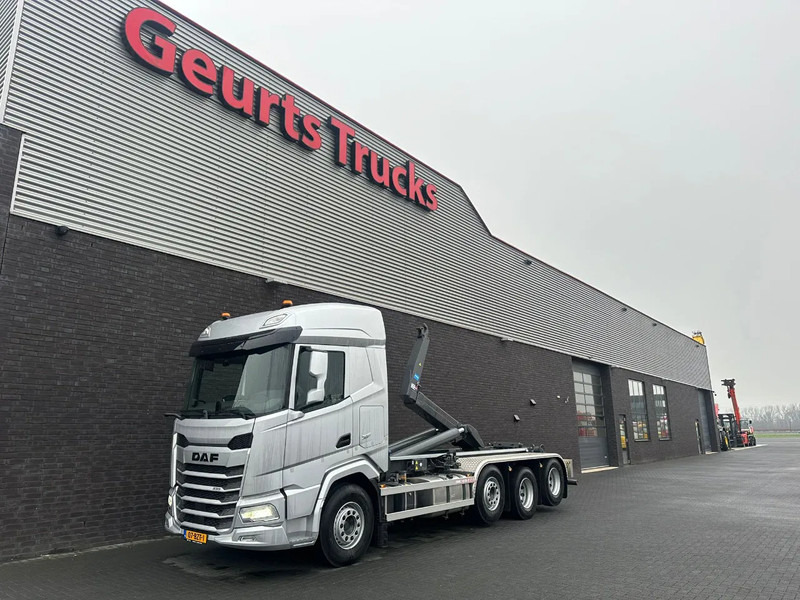 DAF XF 530 8X2 TRIPLE VDL S-30-6700 HAAKARMSYSTEEM/ABROLLKIPPER/HOOKLIFT/NIEUW/NEW - Крюковой мультилифт: фото 2 DAF XF 530 8X2 TRIPLE VDL S-30-6700 HAAKARMSYSTEEM/ABROLLKIPPER/HOOKLIFT/NIEUW/NEW - Крюковой мультилифт: фото 2