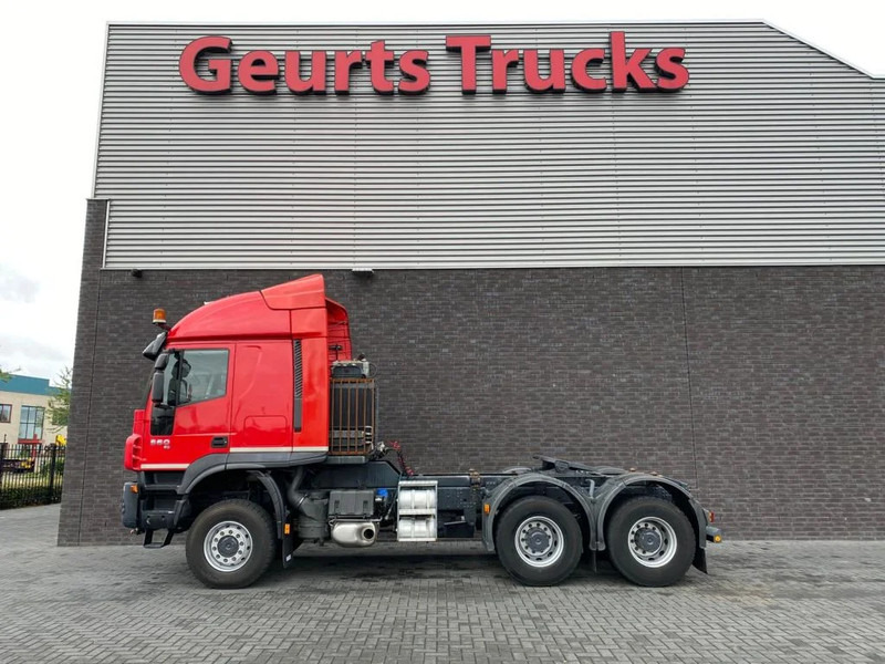 Iveco Trakker 560 SIVI 6X6 HEAVY DUTY PRIME MOVER 275 TONS - Тягач: фото 1 Iveco Trakker 560 SIVI 6X6 HEAVY DUTY PRIME MOVER 275 TONS - Тягач: фото 1