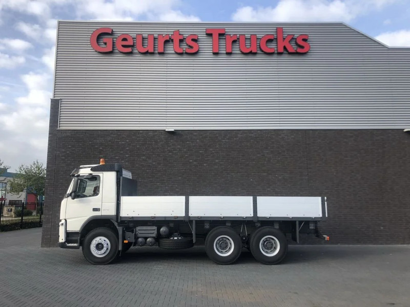 Volvo FM 370 6X4 CARGO TRUCK RHD UNUSED - Грузовик бортовой/ Платформа: фото 1 Volvo FM 370 6X4 CARGO TRUCK RHD UNUSED - Грузовик бортовой/ Платформа: фото 1