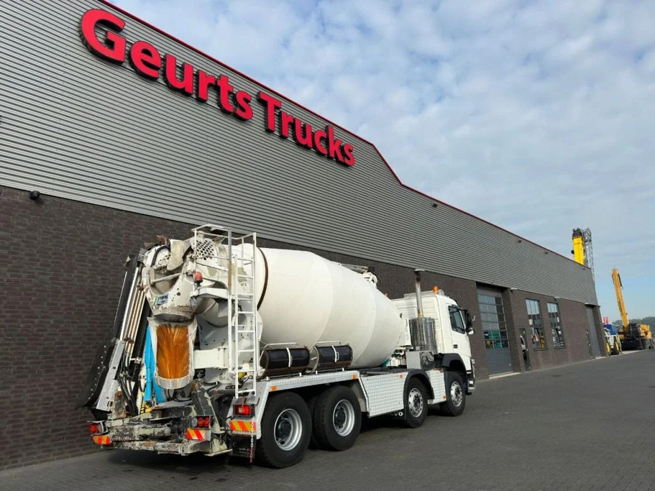 Volvo FM 410 8X4 + STETTER 9 M3 MIXER/MISCHER + THEAM - Автобетоносмеситель: фото 5 Volvo FM 410 8X4 + STETTER 9 M3 MIXER/MISCHER + THEAM - Автобетоносмеситель: фото 5