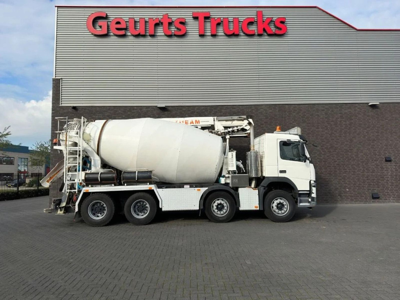 Volvo FM 410 8X4 + STETTER 9 M3 MIXER/MISCHER + THEAM - Автобетоносмеситель: фото 4 Volvo FM 410 8X4 + STETTER 9 M3 MIXER/MISCHER + THEAM - Автобетоносмеситель: фото 4