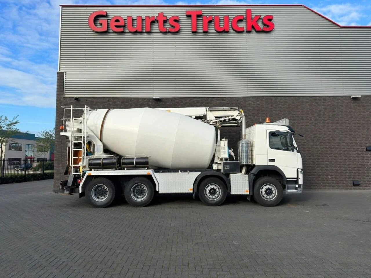 Volvo FM 410 8X4 + STETTER 9 M3 MIXER/MISCHER + THEAM - Автобетоносмеситель: фото 4 Volvo FM 410 8X4 + STETTER 9 M3 MIXER/MISCHER + THEAM - Автобетоносмеситель: фото 4