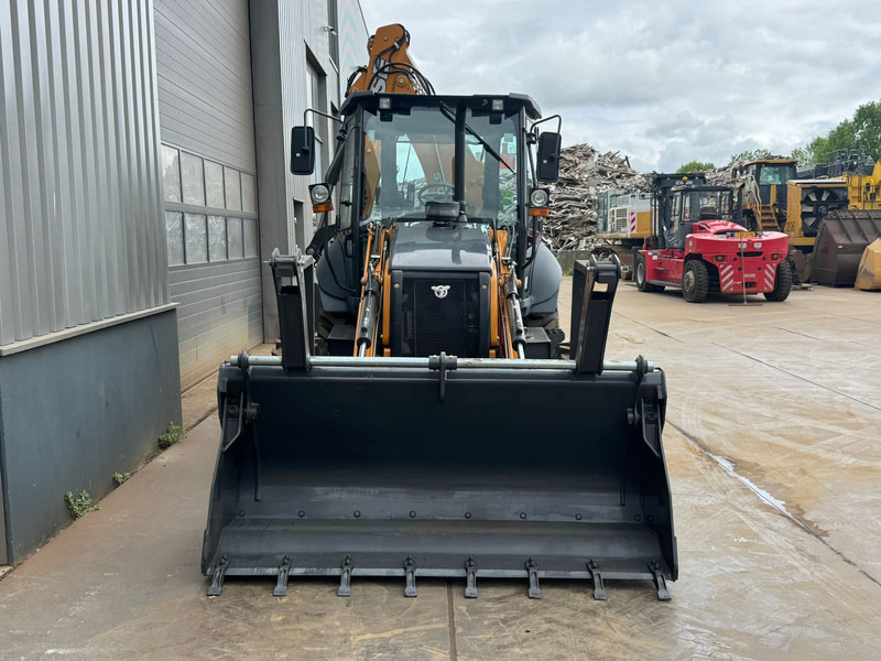 Новый Экскаватор-погрузчик Case 570SV A/C 4x4 Telescopic boom: фото 8 Новый Экскаватор-погрузчик Case 570SV A/C 4x4 Telescopic boom: фото 8