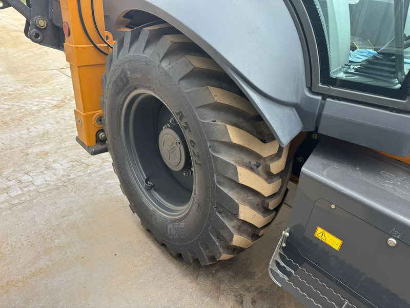 Новый Экскаватор-погрузчик Case 570SV A/C 4x4 Telescopic boom: фото 18 Новый Экскаватор-погрузчик Case 570SV A/C 4x4 Telescopic boom: фото 18