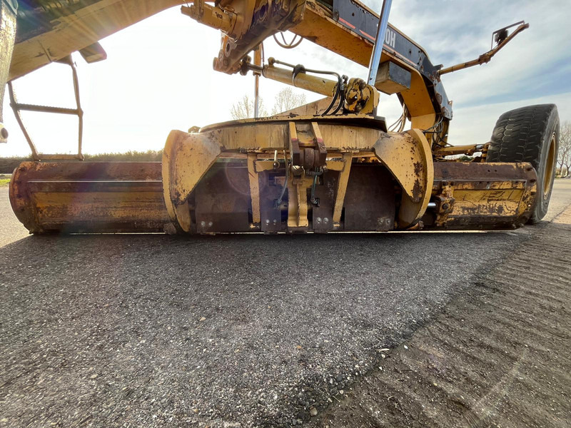 Грейдер Caterpillar 160H: фото 17