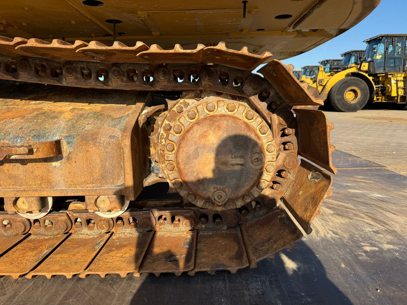 Гусеничный экскаватор Caterpillar 326FL: фото 13