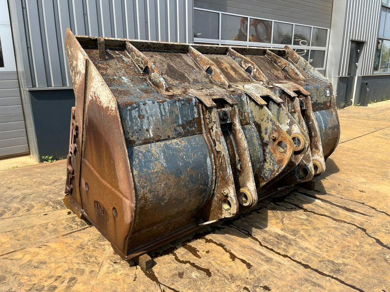 Doosan Bucket DL420-3 4500 l - Ковш: фото 1 Doosan Bucket DL420-3 4500 l - Ковш: фото 1