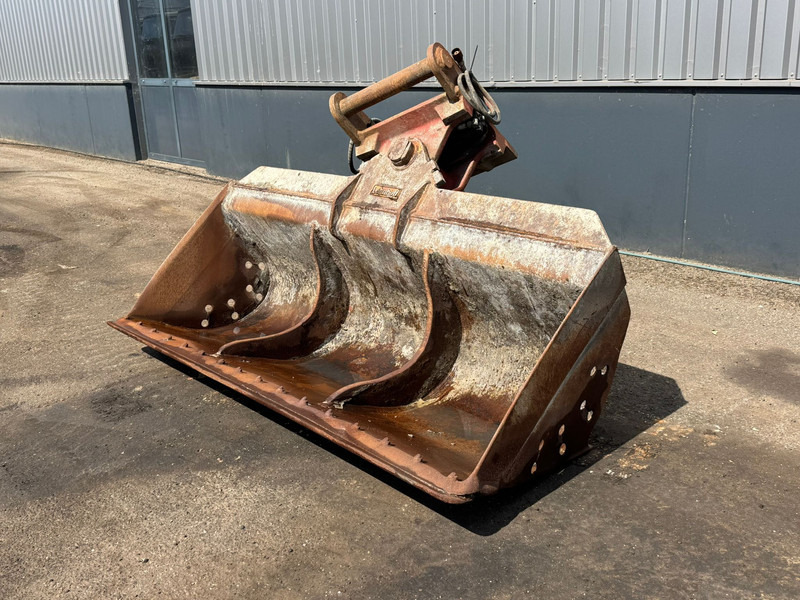 Lehnhoff Tilting Bucket ngt4-2400 Lehnhoff MS25 - Ковш: фото 1 Lehnhoff Tilting Bucket ngt4-2400 Lehnhoff MS25 - Ковш: фото 1