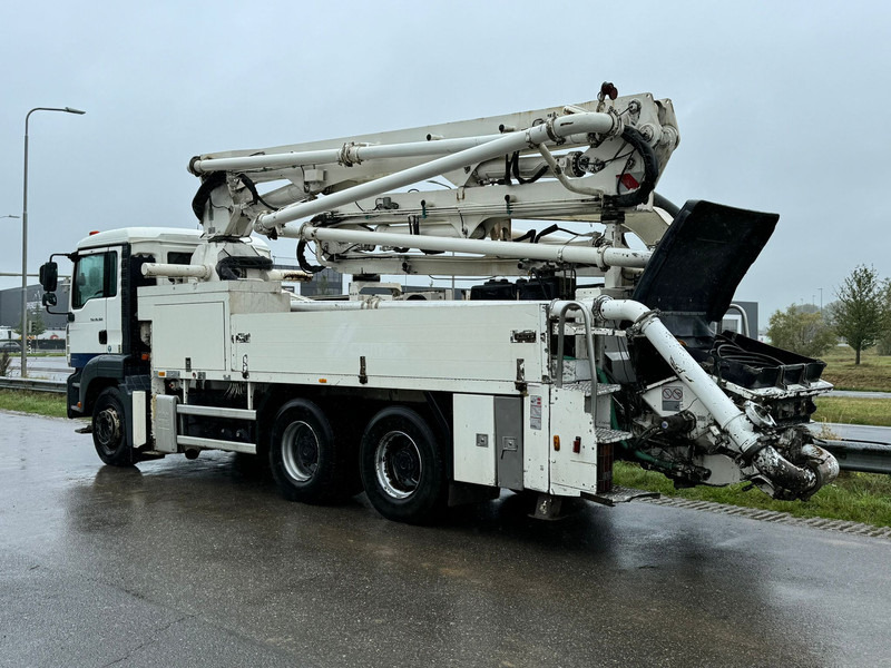 Автобетононасос для транспортировки сыпучих материалов MAN TGA 26.360 6x4 with Putzmeister BSF24-4.16 24m Concrete Pump: фото 12