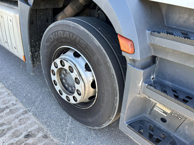 Грузовик с закрытым кузовом MERCEDESBENZ Antos 1836 4x2 Closed Box, double floor: фото 16